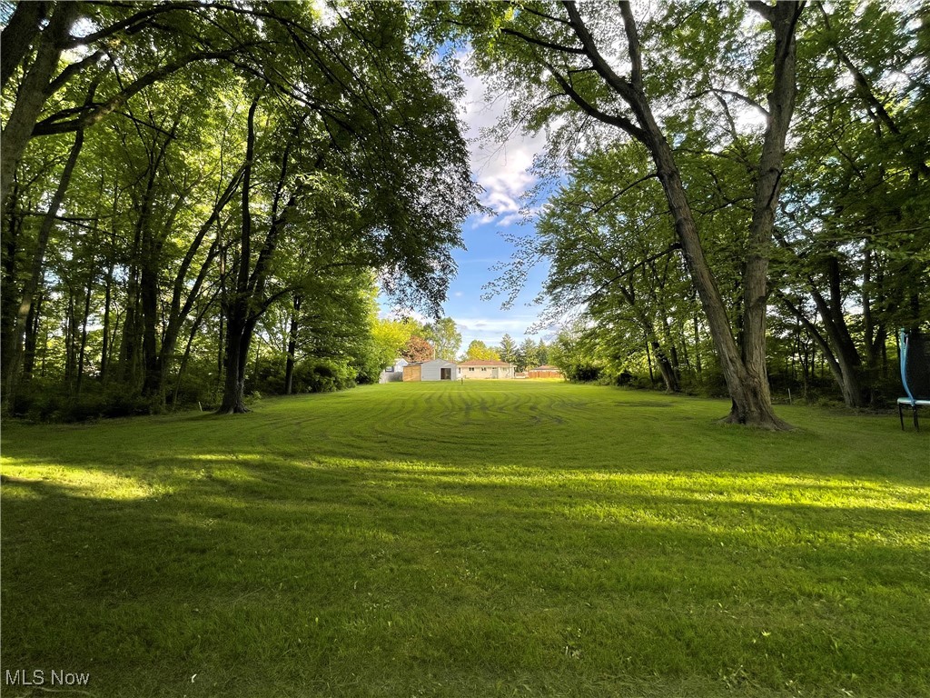 4075 Fairlawn Heights Drive, Warren, Ohio image 47