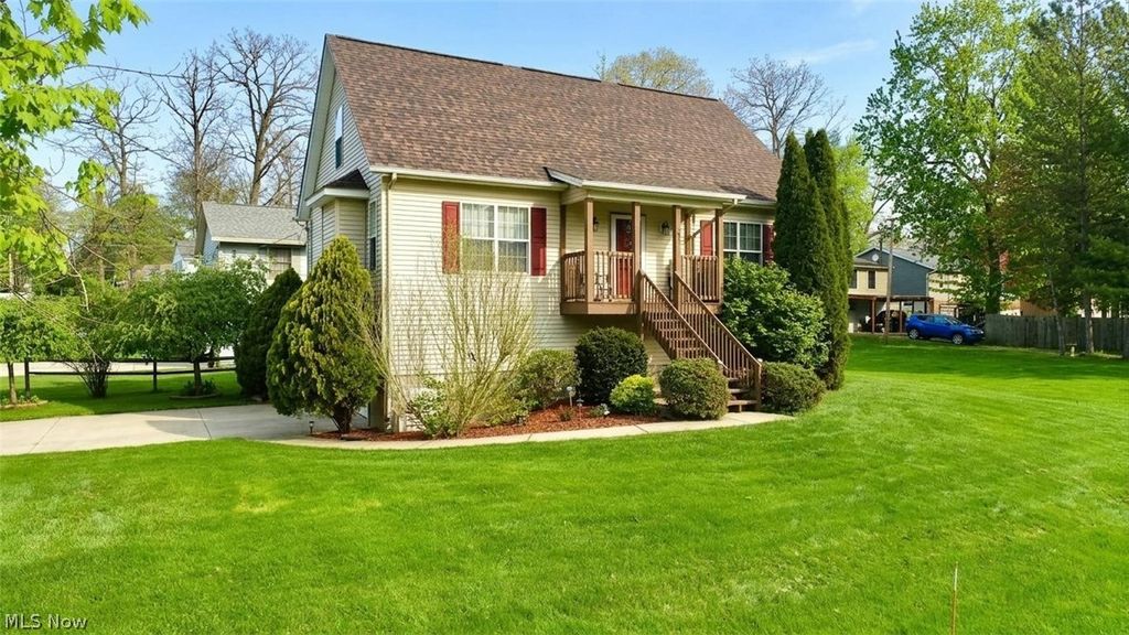 Photo of 534 Twilight Trail, Chippewa Lake, OH 44215 (MLS # 5207292)