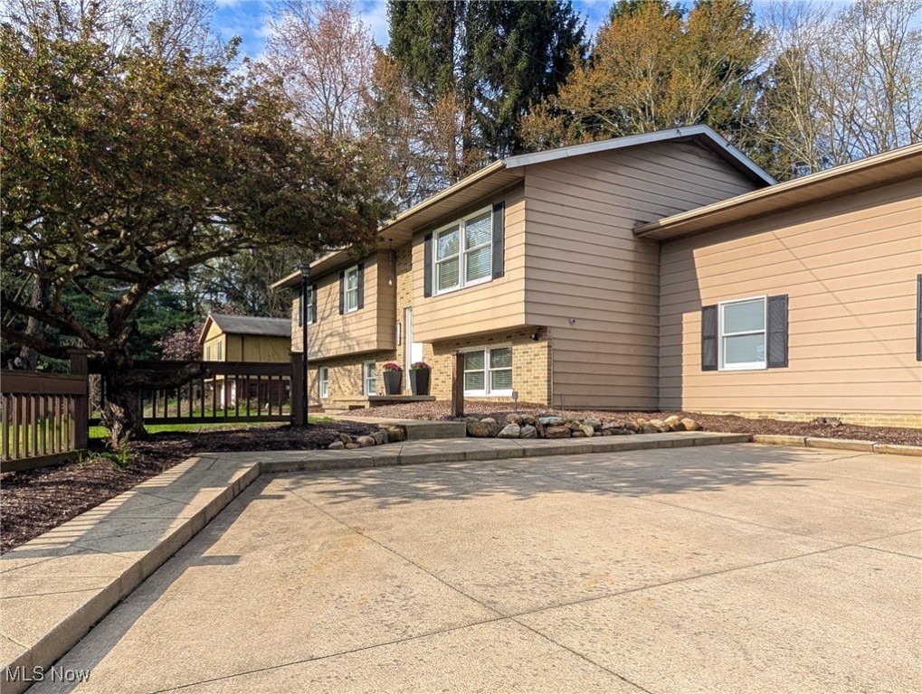 7140 S Cleveland Massillon Road, Clinton, Ohio image 3