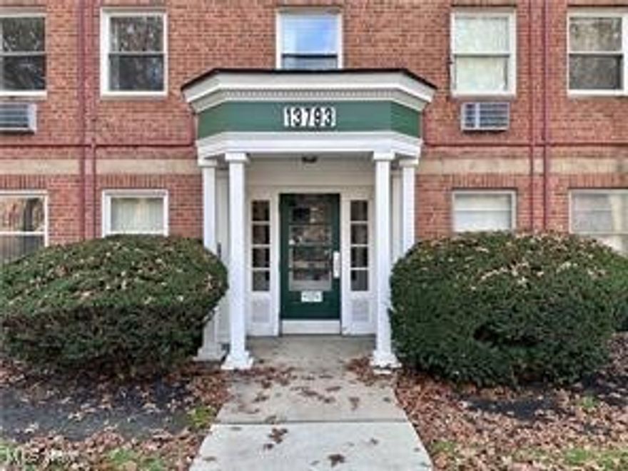 Welcome home to this spacious second-floor one-bedroom condo in the desirable Mayflower community. The open living and dining room combo offers plenty of natural light and flexibility for entertaining or relaxing. The large bedroom provides excellent closet space, and the kitchen includes all appliances. Enjoy laundry on the same floor, secure entrance, garage parking, and access to a beautiful courtyard. Conveniently located near shopping, dining, and transit.