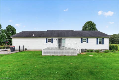 Tiny photo for 46170 Crestview Road, New Waterford, OH 44445 (MLS # 5239710)