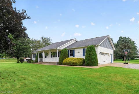 Tiny photo for 46170 Crestview Road, New Waterford, OH 44445 (MLS # 5239710)
