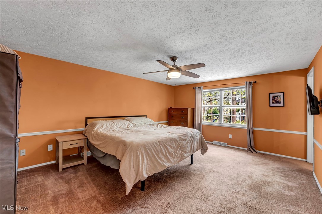 16561 S White Oaks Drive, Strongsville, Ohio image 17