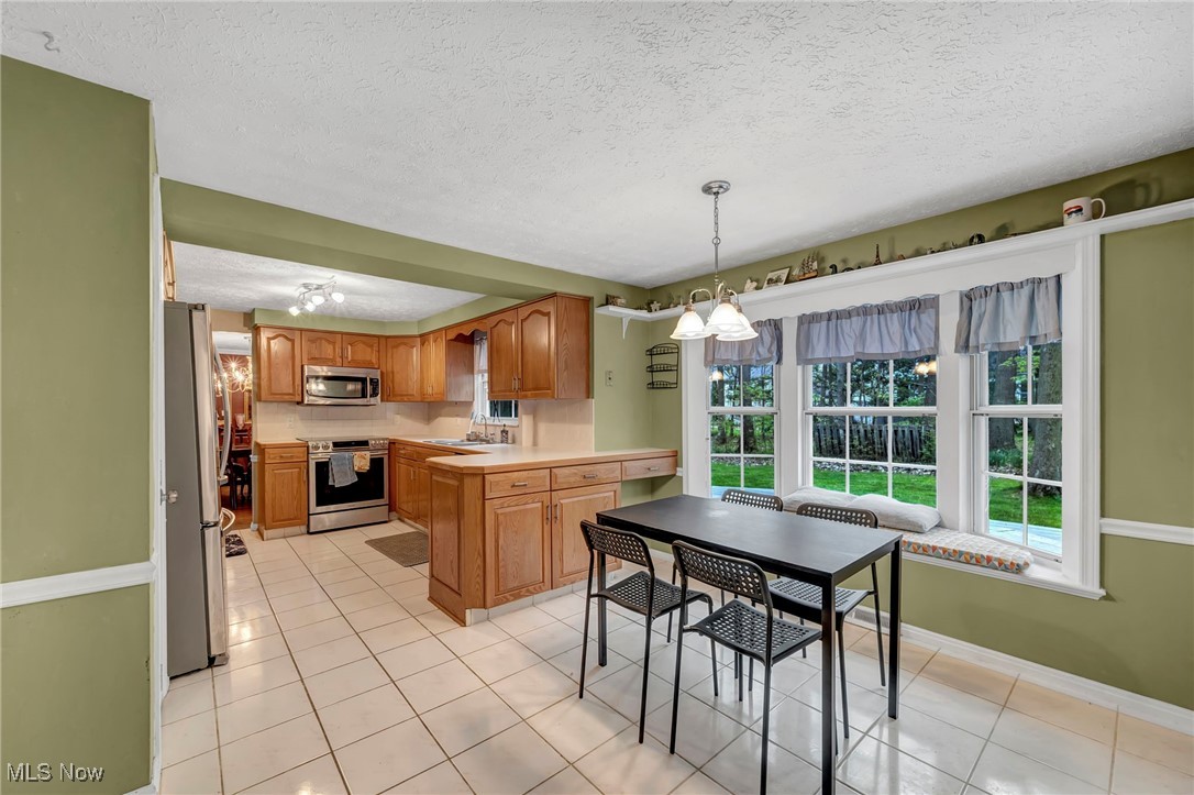 16561 S White Oaks Drive, Strongsville, Ohio image 35