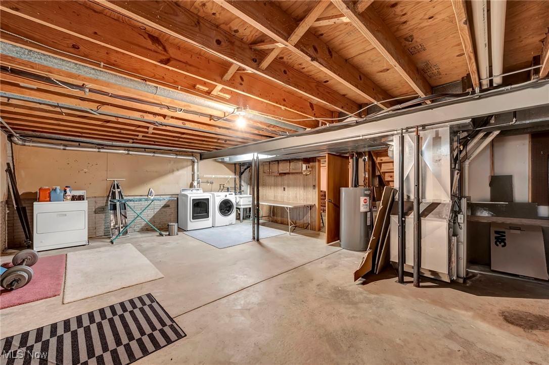 16561 S White Oaks Drive, Strongsville, Ohio image 39