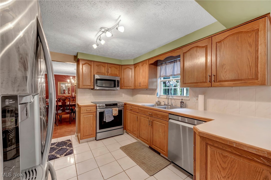 16561 S White Oaks Drive, Strongsville, Ohio image 21
