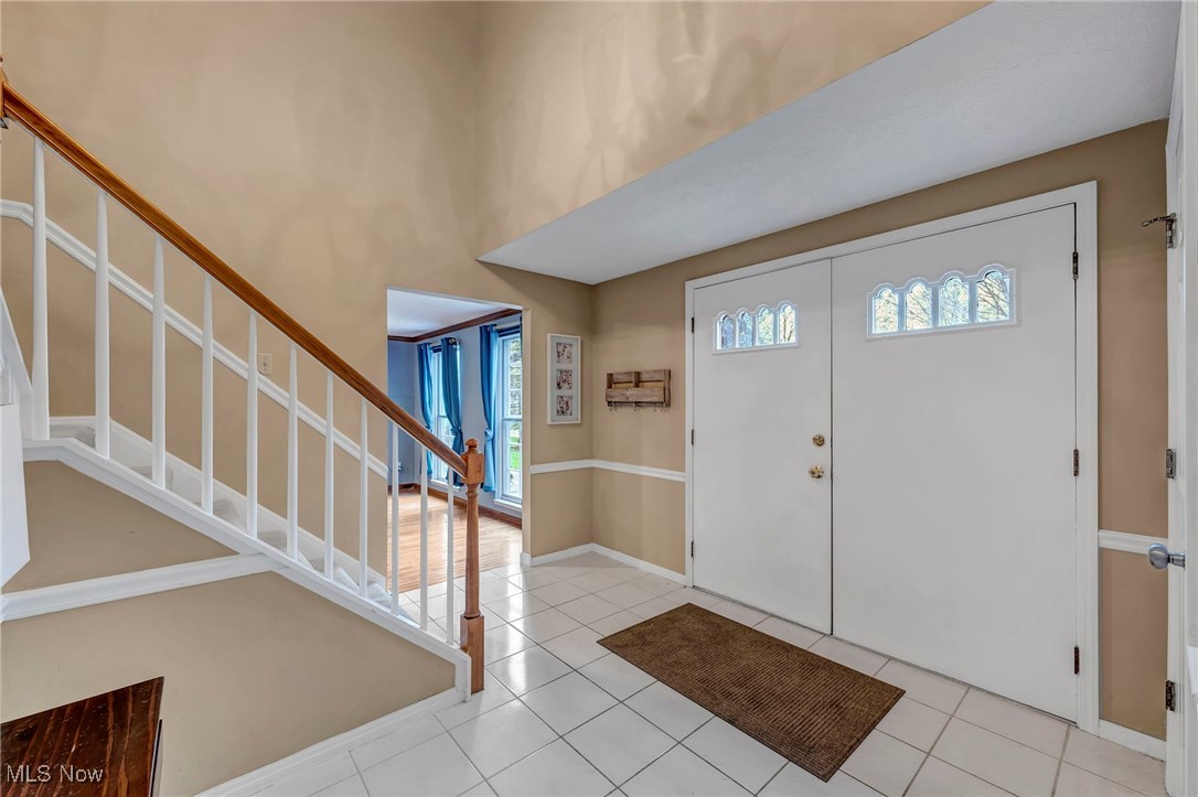 16561 S White Oaks Drive, Strongsville, Ohio image 4