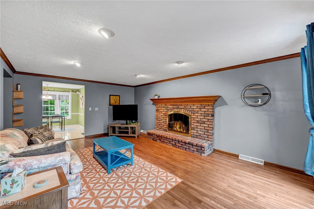 16561 S White Oaks Drive, Strongsville, Ohio image 11