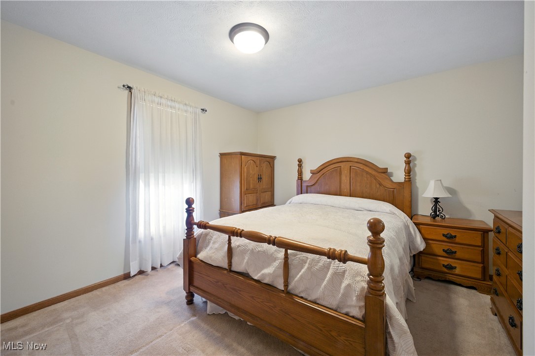 16544 Davis Drive, East Liverpool, Ohio image 25
