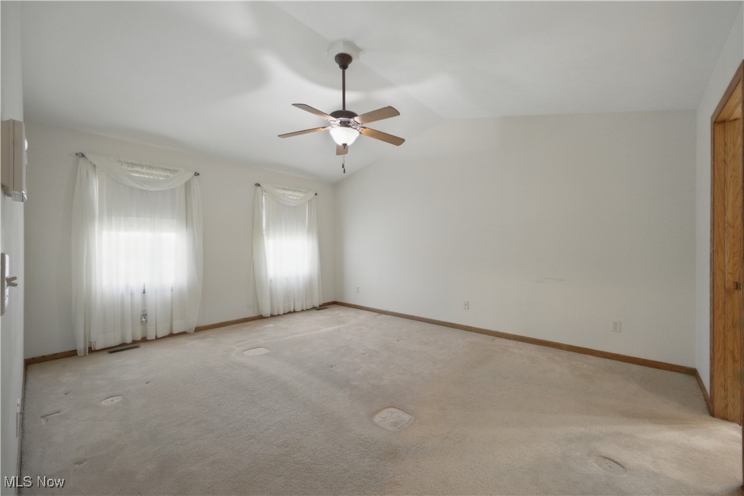 16544 Davis Drive, East Liverpool, Ohio image 19