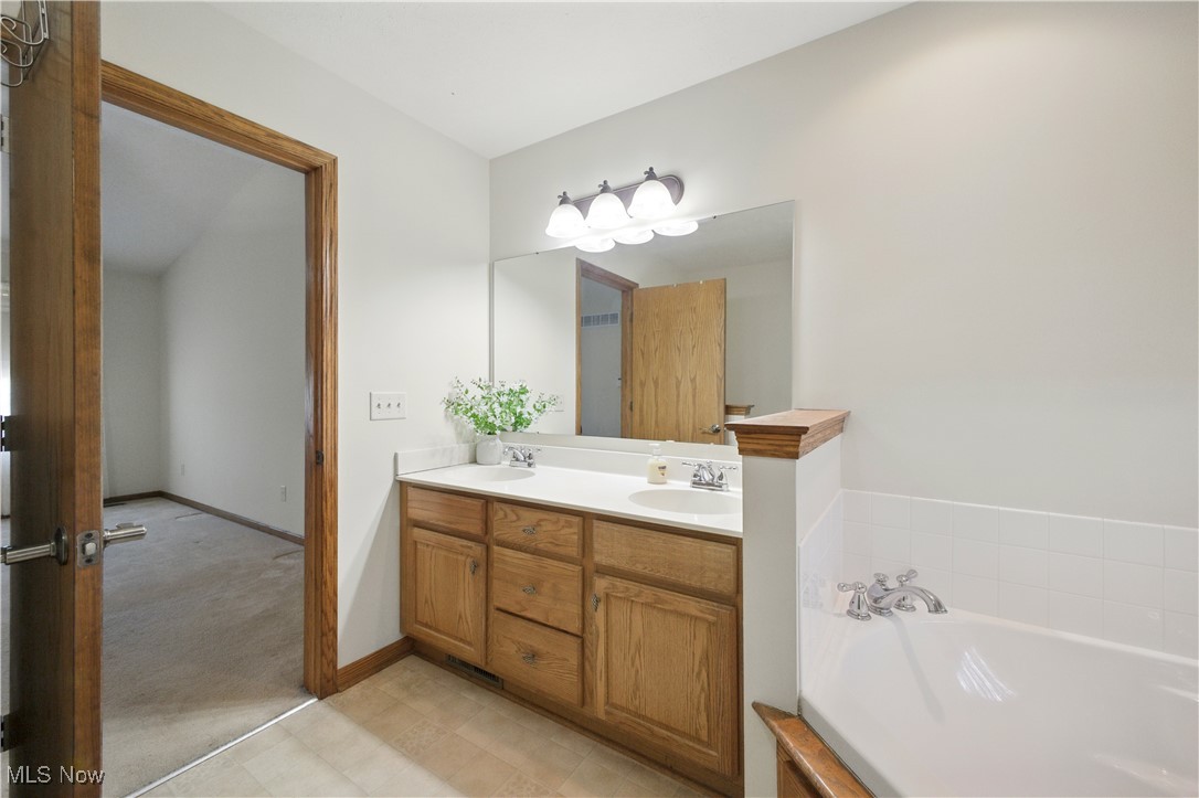 16544 Davis Drive, East Liverpool, Ohio image 23