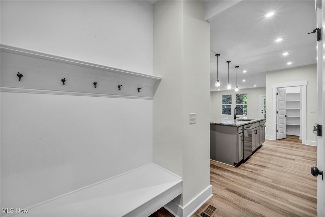 Ledges - Residential