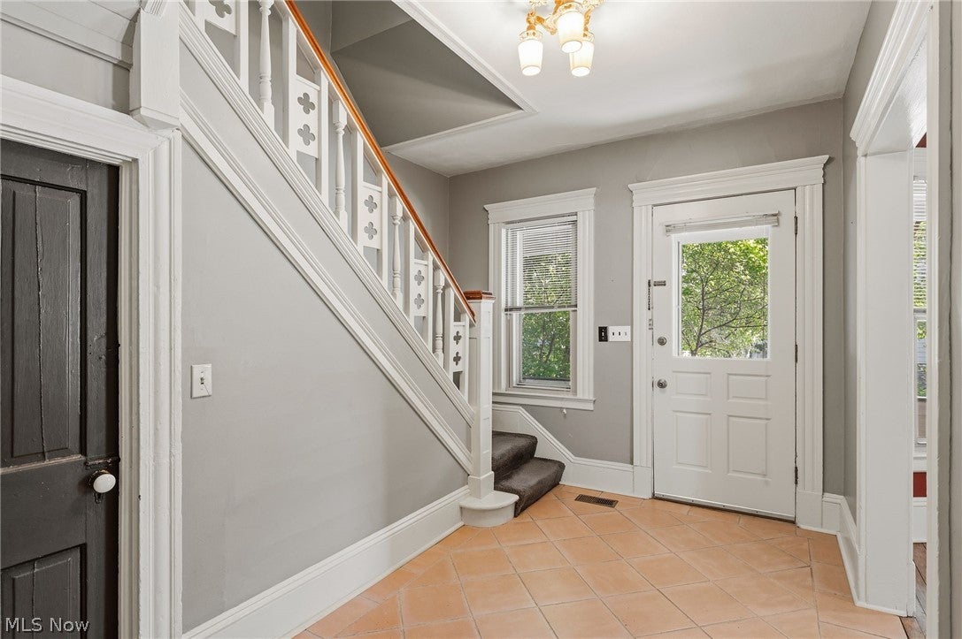 1308 W 95th Street