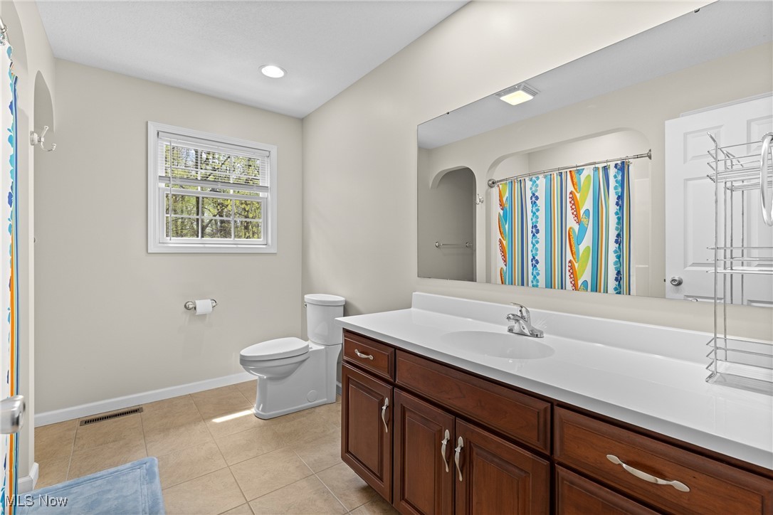 5180 Pine Valley Drive, Zanesville, Ohio image 32