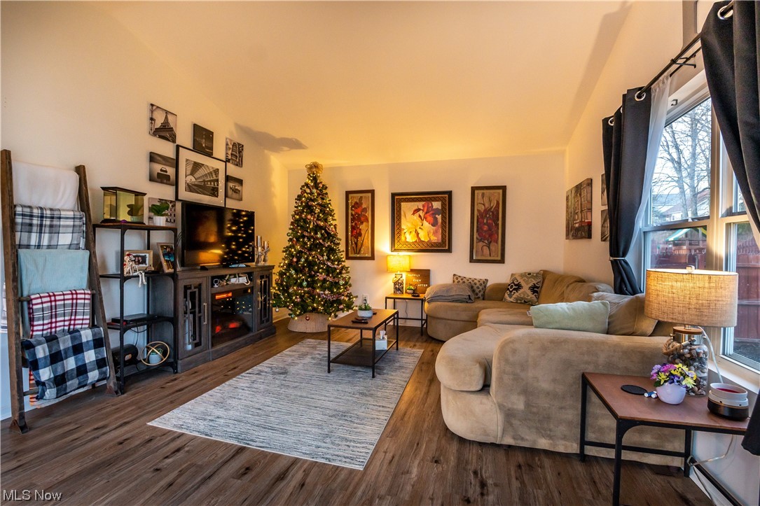 Shakespearean Place - Residential