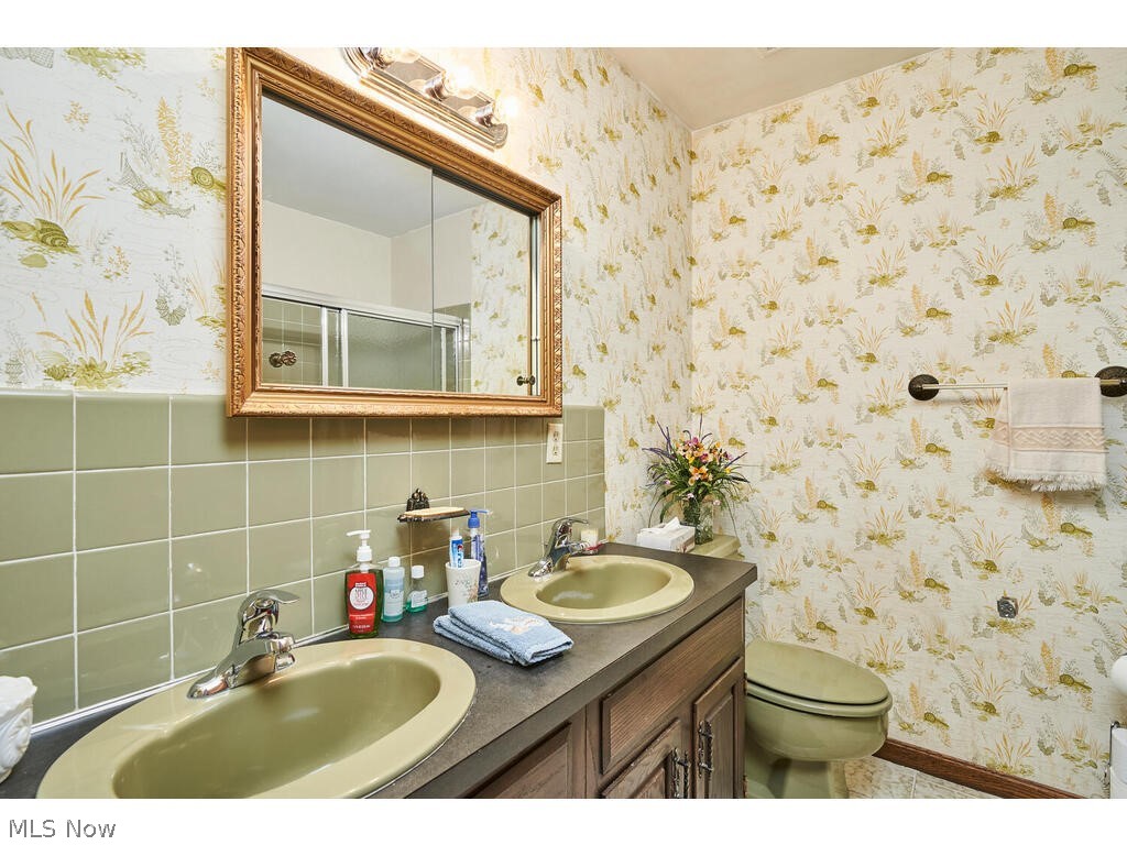 Rolling Retreat - Residential