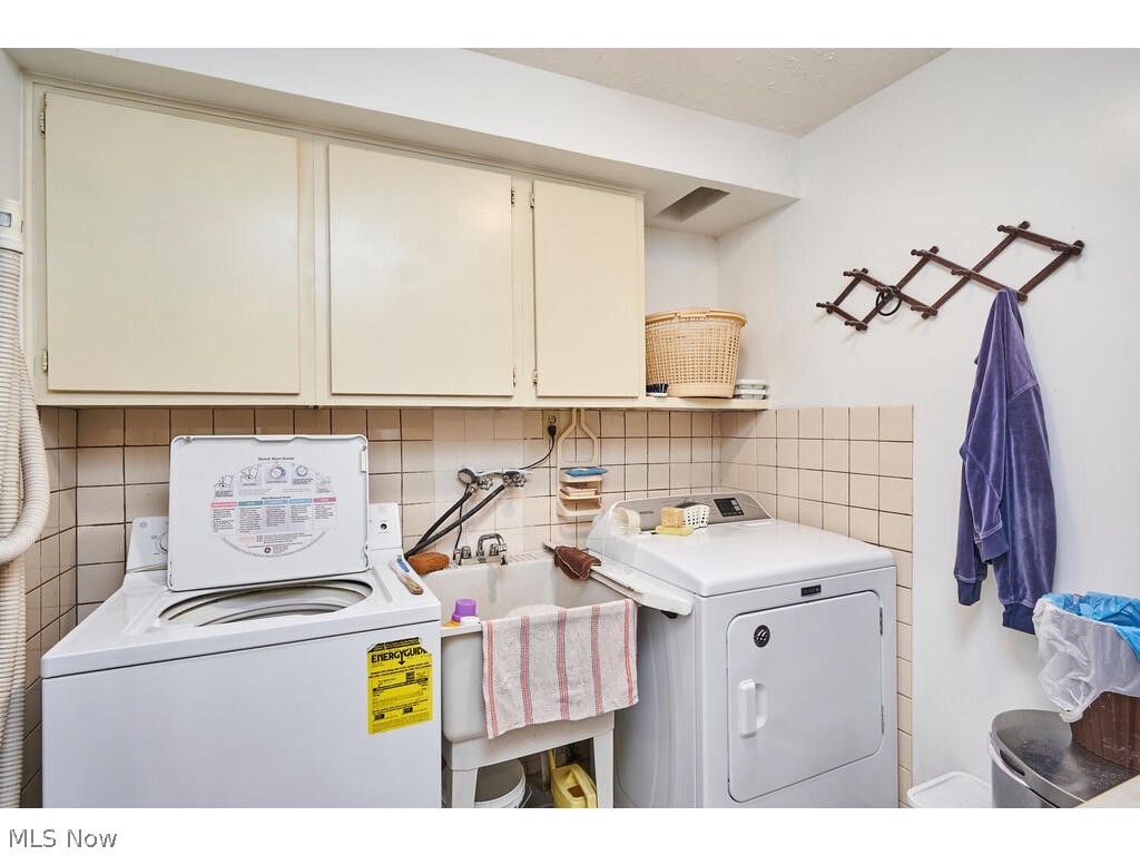 Rolling Retreat - Residential