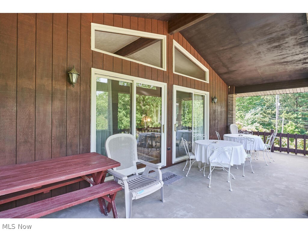 Rolling Retreat - Residential