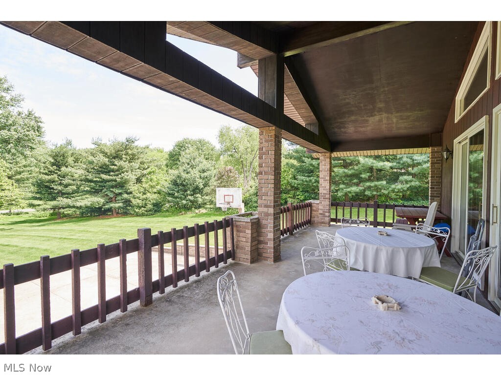 Rolling Retreat - Residential