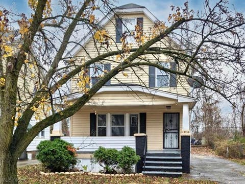 Homes For Sale - 13316 Edgewood Avenue<br/> Cleveland, OH 44105