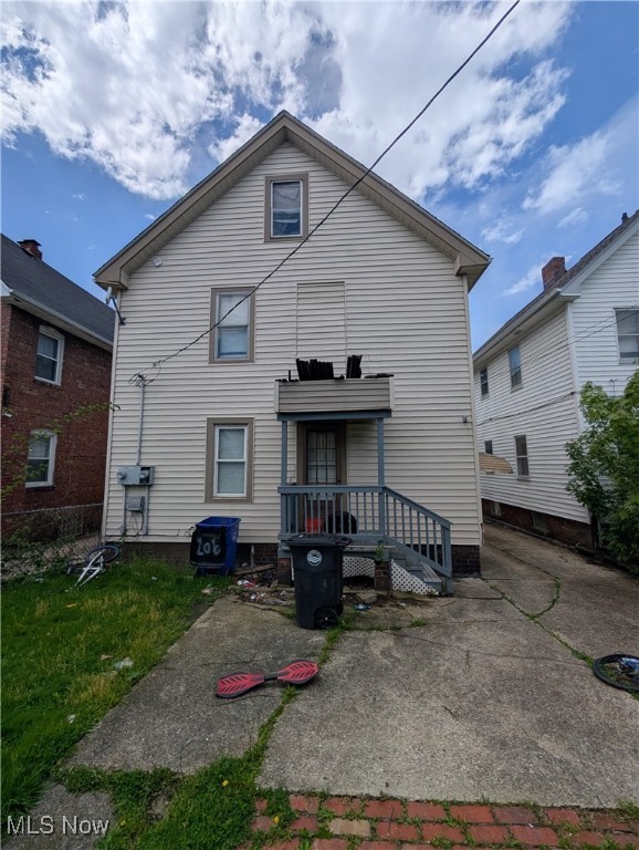 905 Alhambra Road