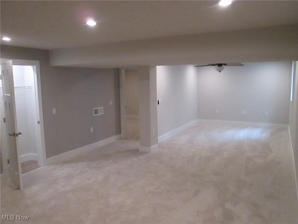 135 Eagle Circle, Amherst, Ohio image 24