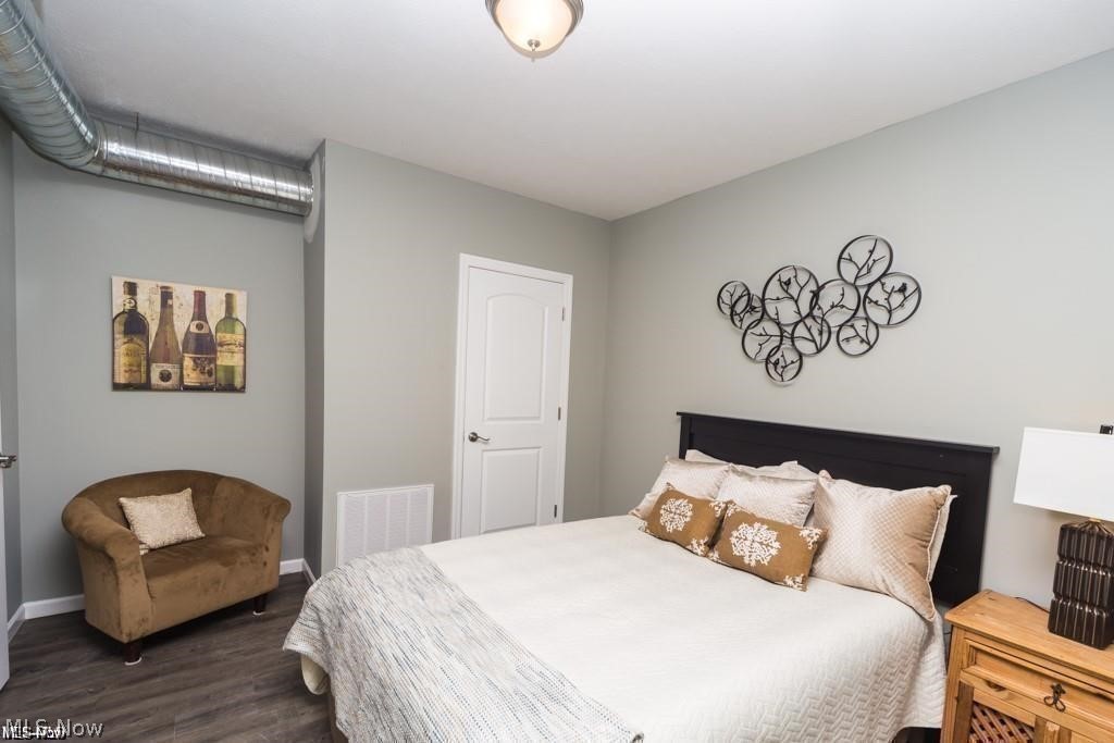 Lakewood Park - Residential Lease