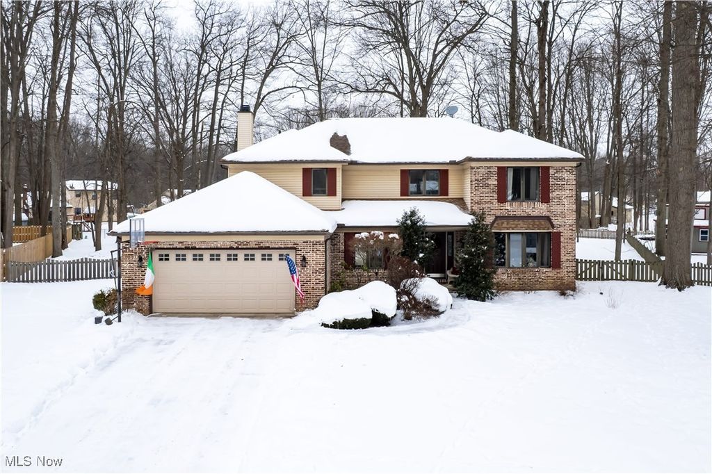 Photo of 8538 Wedgewood Court, Olmsted Township, OH 44138 (MLS # 5185337)