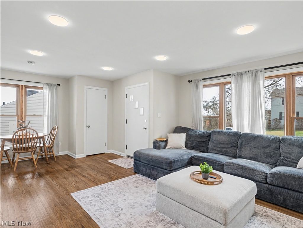 Photo of 2682 9th Street, Cuyahoga Falls, OH 44221 (MLS # 5196367)