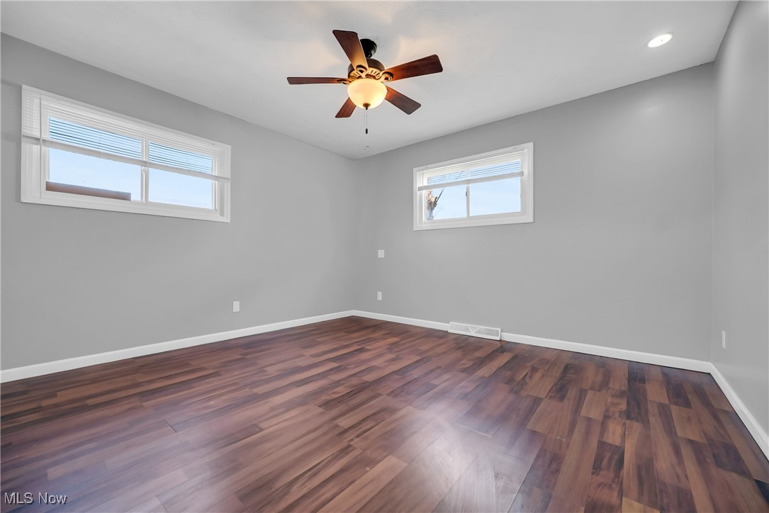 49 Sector Drive, Bedford, Ohio image 23