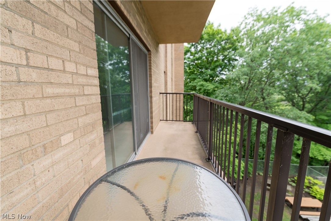 Hilroc Condo - Residential