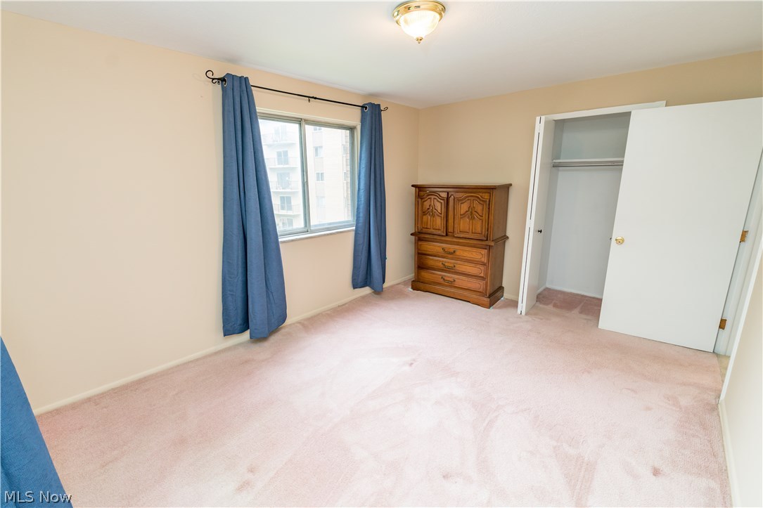 Hilroc Condo - Residential