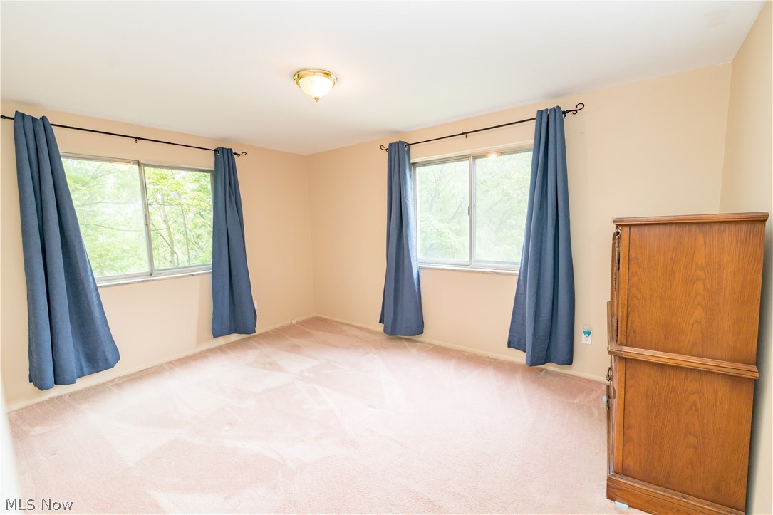 Hilroc Condo - Residential