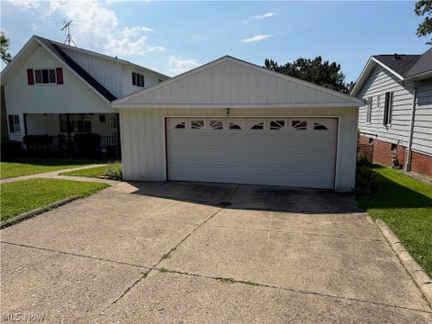 Tiny photo for 8595 Band Drive, Garfield Heights, OH 44125 (MLS # 5240592)