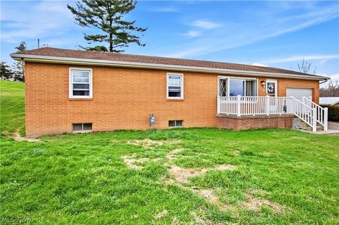 Tiny photo for 27 Marshdale Road, Zanesville, OH 43701 (MLS # 5197818)