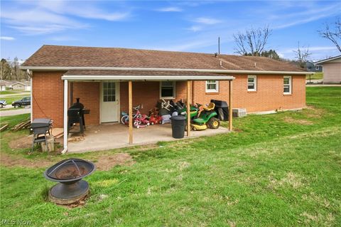 Tiny photo for 27 Marshdale Road, Zanesville, OH 43701 (MLS # 5197818)