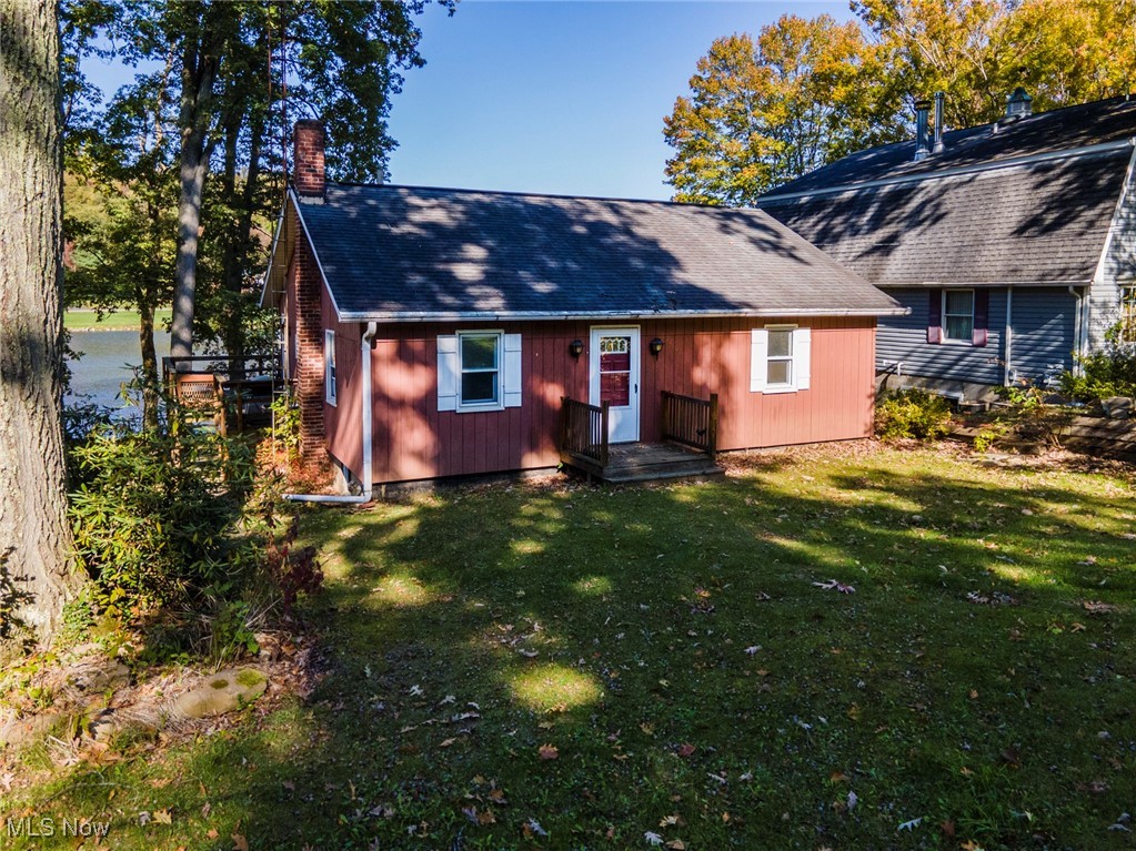 32102 Woodale Drive, Hanoverton, Ohio image 2