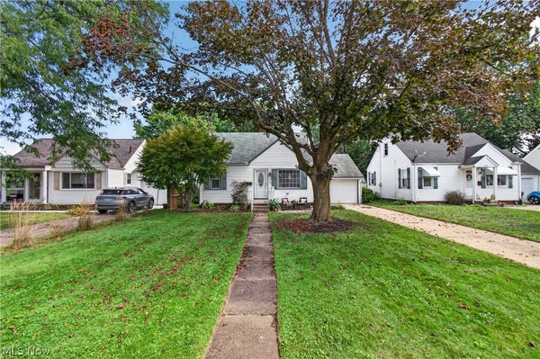 1308 MANOR AVE SW, CANTON, OH 44710 - Image e3156edc1e332633c745b06dcd80d41b/3526051787