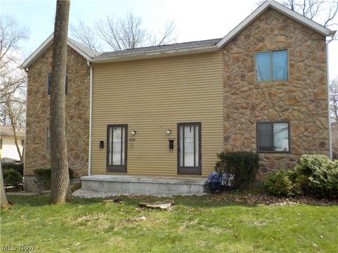Multifamily For Sale - 834 Loomis Avenue<br/> Cuyahoga Falls, OH 44221