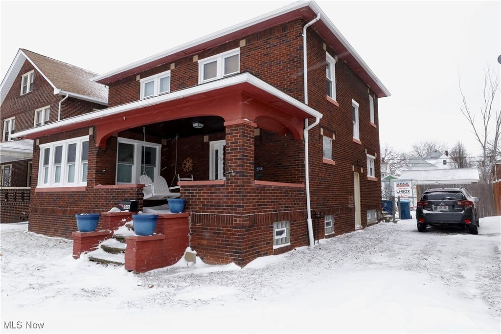 Photo of 2066 E 30th Street, Lorain, OH 44055 (MLS # 5181826)