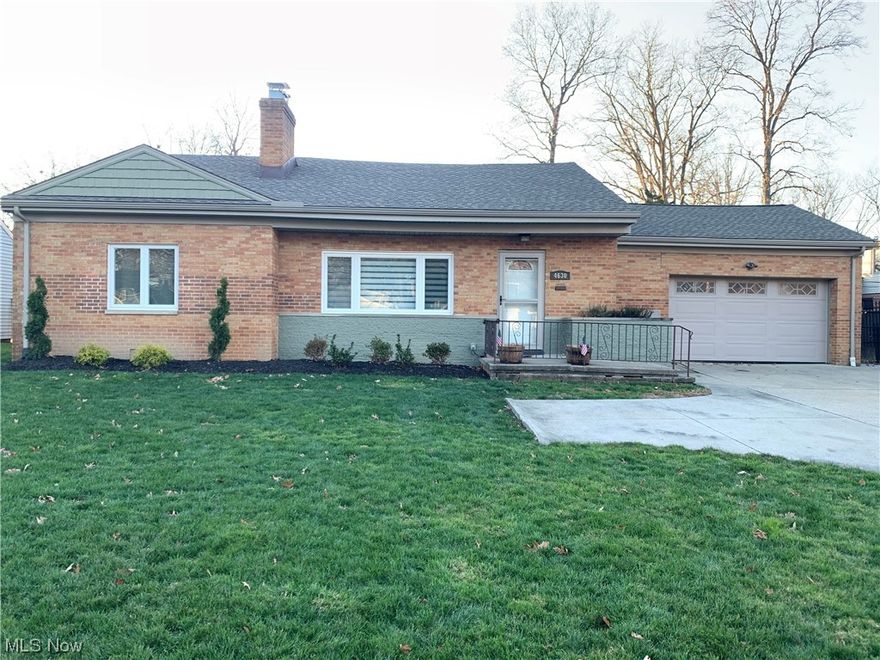 You must see this 3 bedroom,3 bath ranch completely finished with attached 2 car garage  - ready for you to move in!  Entertain guests in the spacious, neutrally painted living spaces. Close to Bain Park, shopping, airport and highways.