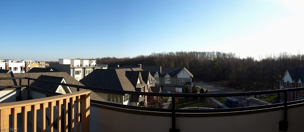 West Hampton at Crocker Park - Residential