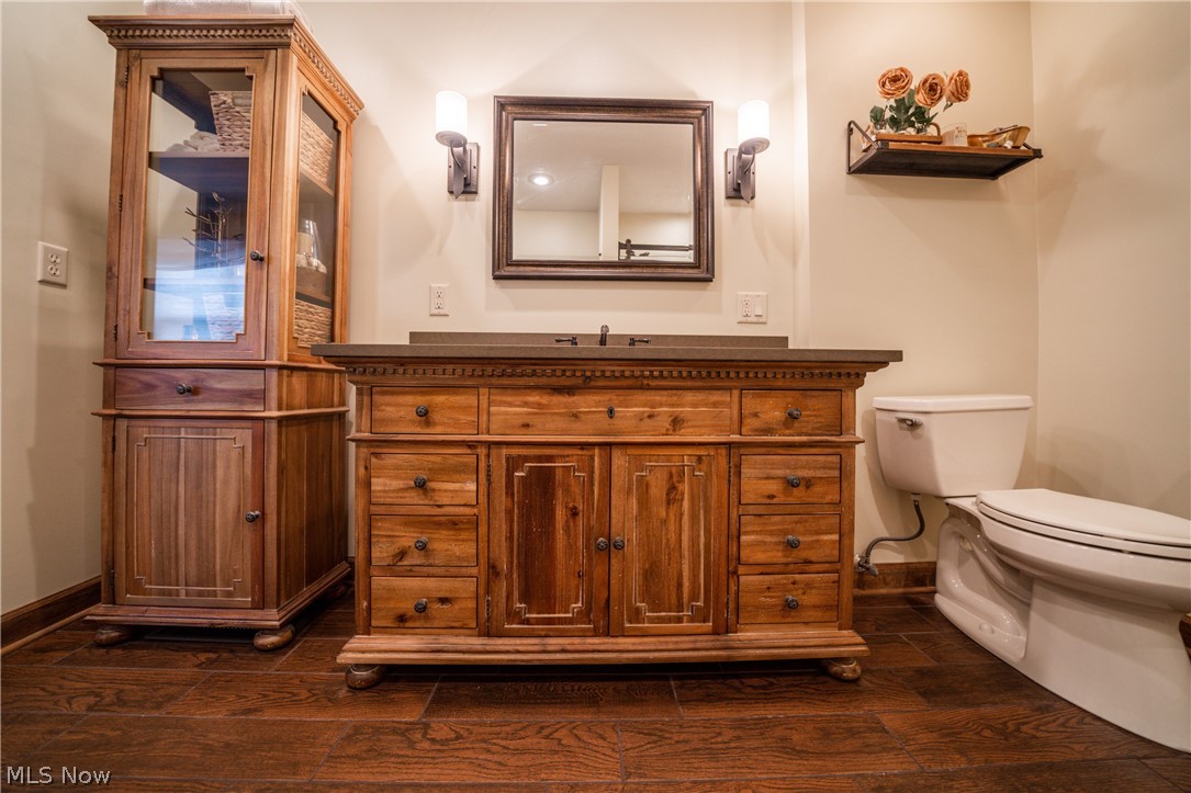 Orchards/Beacon Hill Condo - Residential