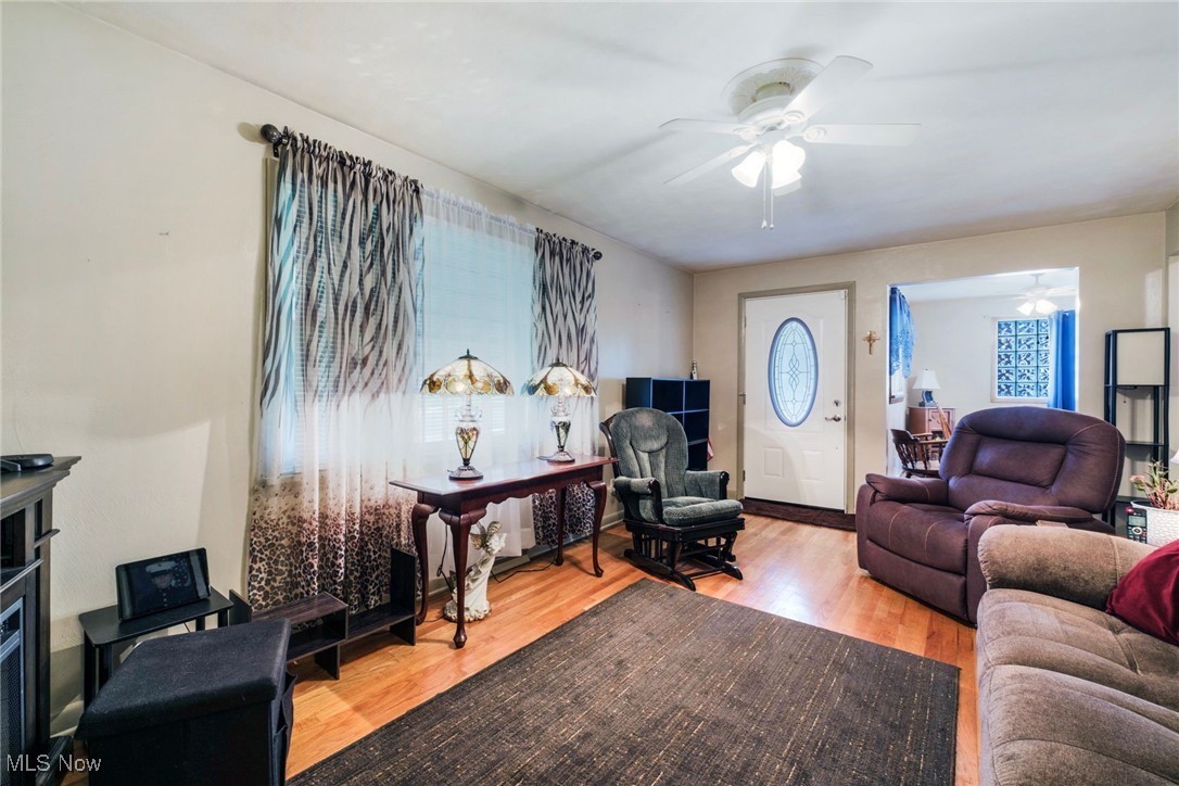 345 Coitsville Road, Campbell, Ohio image 8