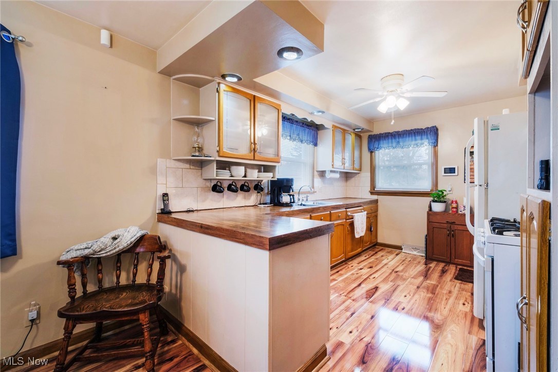 345 Coitsville Road, Campbell, Ohio image 17