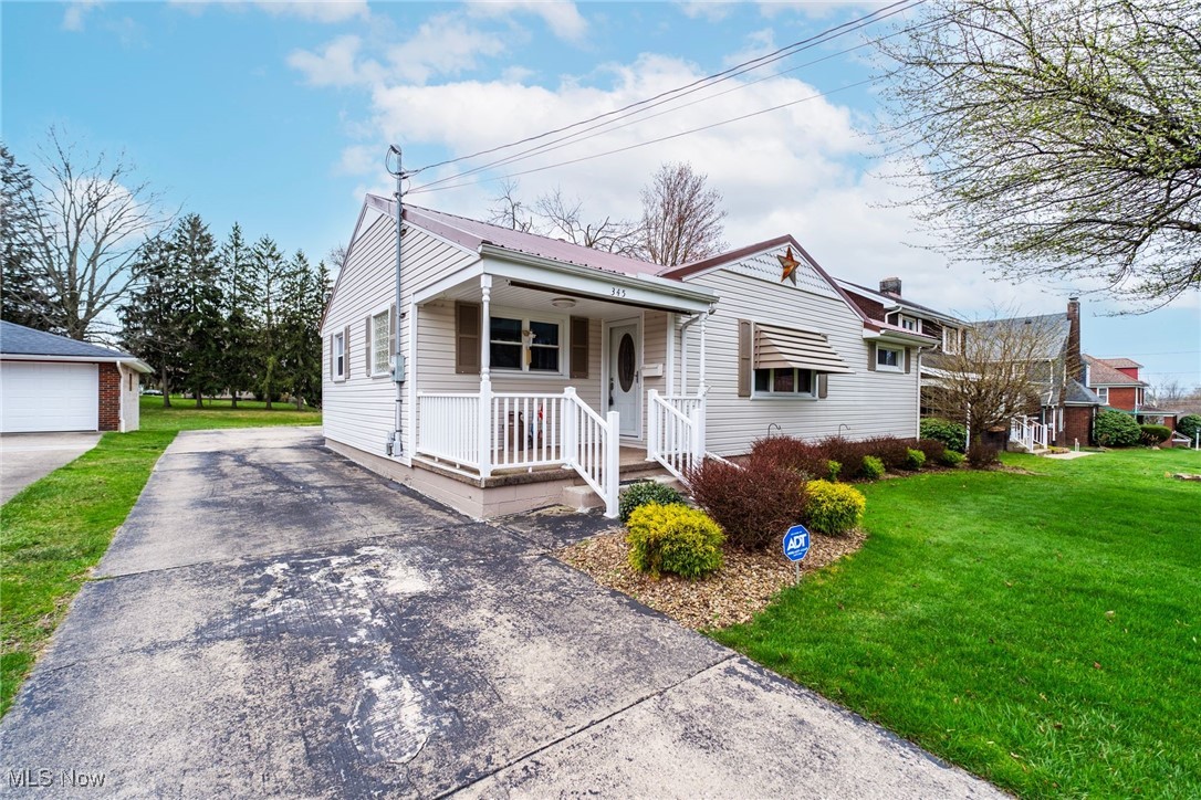 345 Coitsville Road, Campbell, Ohio image 1