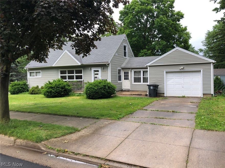 Cute 3 bed 1 bath cape. all hardwood floors, 2 bedrooms on the main floor with large closets, and a finished attic with built-in bed frames. Eat-in kitchen and a breezeway for extra room. a roomy one-car garage and a  large corner lot. This is an Estate Sale sold as is.