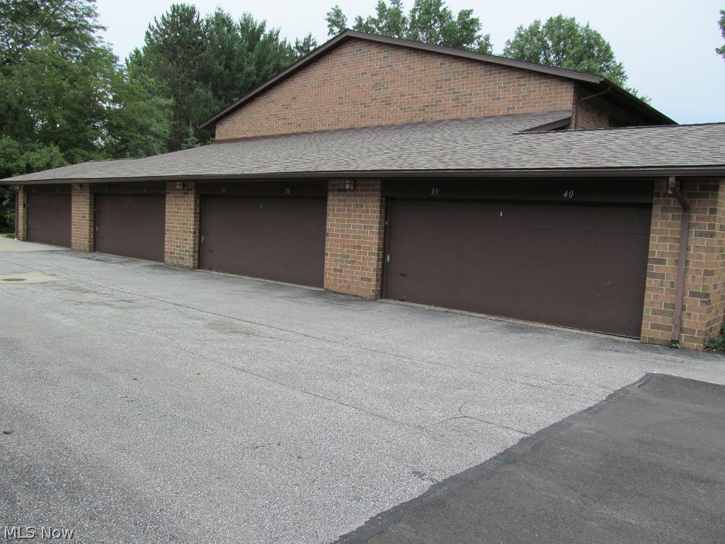 Woodscape Condos - Residential