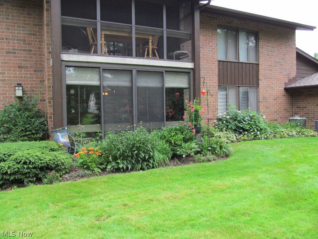 Woodscape Condos - Residential