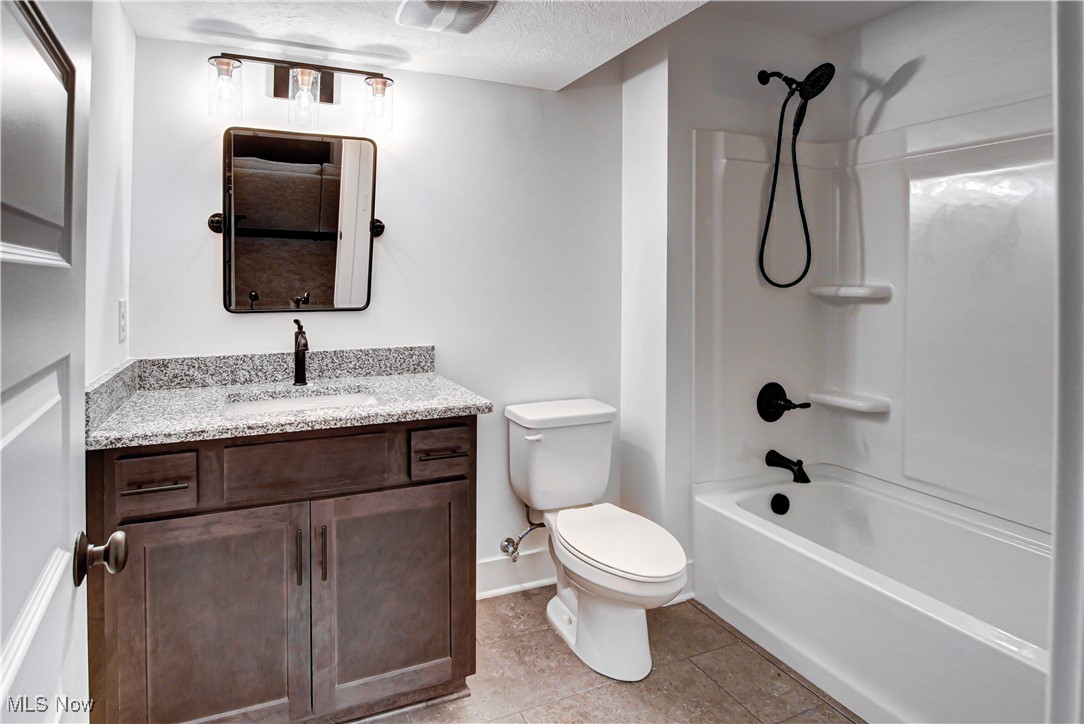 5906 Russia Road, South Amherst, Ohio image 37